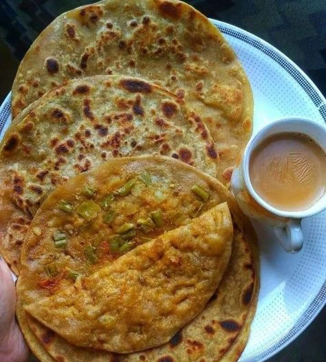 Indian Fast Food, Delicious Food Image, Variety Food, Breakfast Platter, Good Morning Breakfast, Vegetarian Fast Food, Tastemade Recipes, Vegetarian Snacks Recipes, Easy Food Art