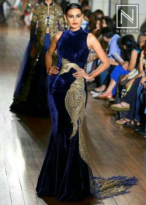 Haute Couture Looks, Haute Couture Details, Peacock Dress, Stylish Short Dresses, Theme Dress, Velvet Gown, Sketches Dresses, Wedding Dresses For Girls, فستان سهرة