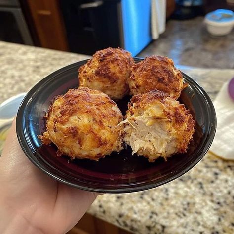 White Tuna Balls Air Fryer, Tuna Balls Recipe, Tuna Balls, Easy To Make Snacks, Bariatric Recipes, Ninja Foodi, Keto Meals, How To Eat Paleo, Balls Recipe