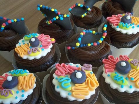 biology Cupcakes | biology cupcake Science Themed Baked Goods, Biology Cake, Lab Cake, Edible Cell Project, Cell Cake, Edible Cell, Science Cake, Cell Project, Science Food