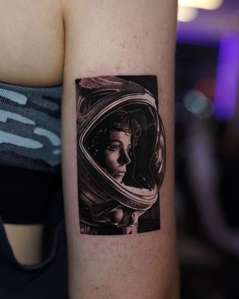 Ripley Tattoo, Alien Ripley, Horror Movie Tattoos, Studio Images, L Tattoo, Movie Tattoo, Alien Tattoo, Leg Sleeves, Tattoo Sleeve Designs