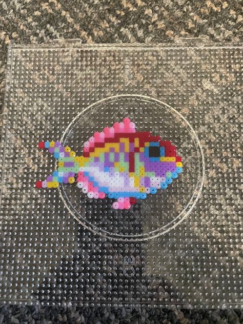 Goldfish Perler Beads, Sea Perler Beads, Perler Bead Patterns Fish, Ocean Perler Beads, Mew Perler Bead, Fish Perler Bead Patterns, Perler Bead Ideas Aesthetic, Fish Perler Beads, Perler Bead 3d Patterns