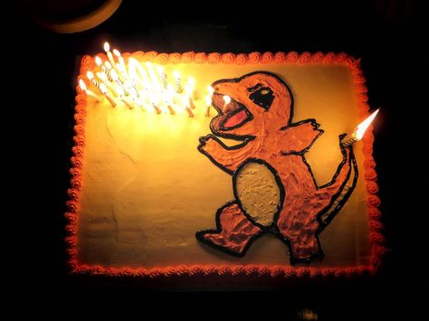 Charizard Cake, Charmander Cake, Pokemon Torte, Birthday Cake Kids Boys, Pokemon Themed Party, Pokemon Birthday Cake, Party Birthday Cake, Shopkins Party, Pokemon Cake