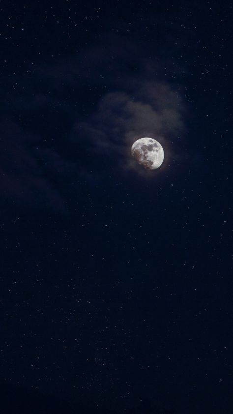 Blue Grey Wallpaper, Attractive Wallpapers, Night Sky Moon, Night Clouds, Korean Shoes, Cloudy Nights, Hanuman Hd Wallpaper, Iphone Wallpaper Video, Look At The Moon