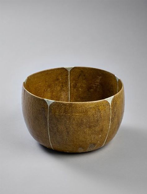 GERTRUD VASEGAARD 2 | Japanese Lacquer, Danish Ceramics, Scandinavian Ceramic, Keramik Design, Wax Resist, Pottery Techniques, Pottery Sculpture, Ceramic Pots, Ceramics Ideas Pottery