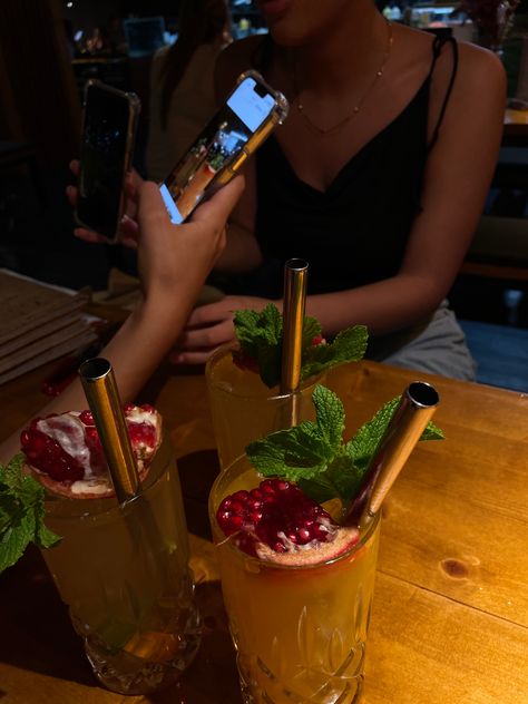 #drinks #night #aesthetic #girls #date #aesthetic #fashion Girls Night Aesthetic, Girls Date, Date Aesthetic, Girls Brunch, Green Girl, Night Aesthetic, Girls Night Out, Aesthetic Fashion, Aesthetic Girl