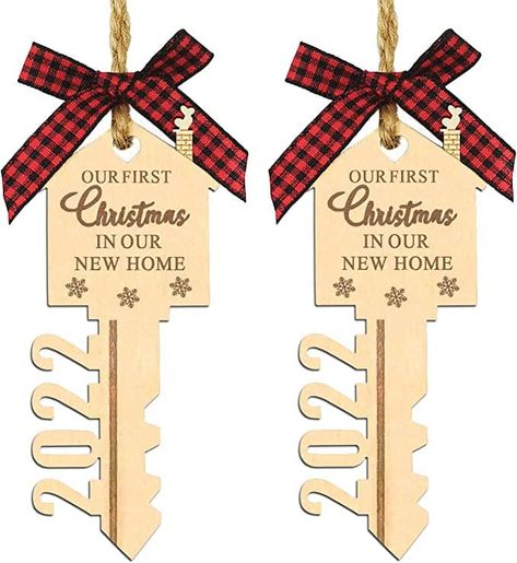 Married Couple Gifts, Christmas Decorations Apartment, Housewarming Decorations, Christmas Apartment, Home Wood, Xmas Tree Decorations, Our First Christmas, Our New Home, House Gifts