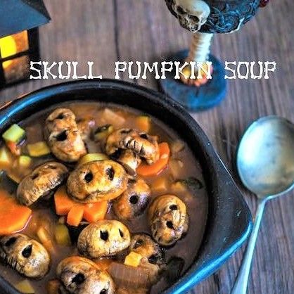 It's Halloween season Dear Ghouls and I've got a healthy, hearty Halloween recipe for you! This skull soup uses mushrooms to make the skulls and carrots to make mini pumpkins. It's super easy to make, full of vegetable goodness but is given heartiness from fast to cook red lentils. This ghoulish Halloween soup contains no actual humans or animals (it's vegan/plant based!). Savory Halloween Food, Halloween Soup, Scary Halloween Food, Cooking Red Lentils, Halloween Food Ideas, Vegan Halloween, Recipe Soup, Healthy Halloween Snacks, Vegan Plant Based