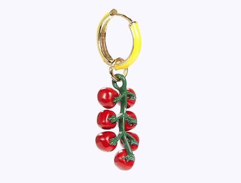 This Tomato Dangle Earring Is a Delicious New Addition to Alyssa's Summer Wardrobe. It will add some zest to my repertoire of white T-shirts and denim shorts. Buying Stuff, Shop House Ideas, Cat Treat Recipes, White T Shirts, Shop House Plans, Recipe From Scratch, Cat Treats, New Trend, Meals For Two