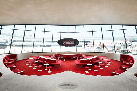 TWA flight center hotel interiors Twa Flight Center, Twa Hotel, David Mitchell, Flight Centre, Hotel Gym, Voyage New York, Jet Age, Restaurant Paris, Vintage Hotels