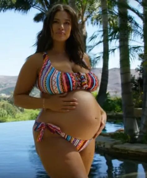 Swimwear 2020, Beautiful Pregnancy, Maternity Swimsuit, Growing Belly, Pregnancy Looks, Ashley Graham, Pregnancy Outfits, Swimsuits For All, Discover The World