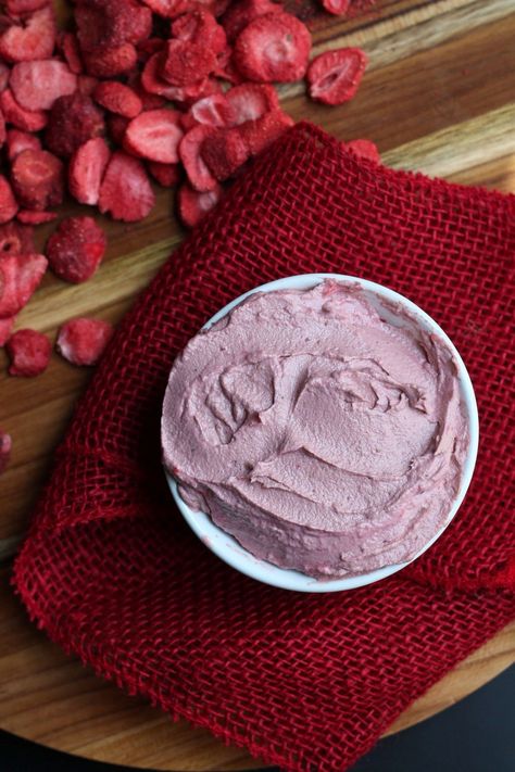 Vegan Strawberry Cream Cheese - The Vegan 8 Vegan Strawberry Cream Cheese, Chocolate Crepes, Blueberry Cream Cheese, People Standing Together, Strawberry Cream Cheese, Strawberry Cream, Dried Strawberries, Vegan Foods, Breakfast Dessert