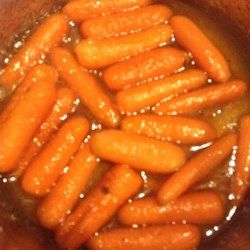 Bourbon Glazed Carrots, Orange Glazed Carrots, Ginger Carrots, Carrots Side Dish, Glazed Carrots Recipe, Butter Carrots, Carrots Recipe, Honey Ginger, Easter Dinner Recipes