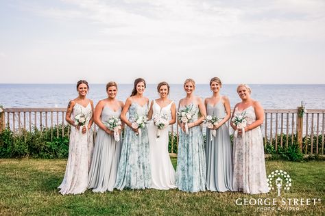 Blog | Floral Frenzy: Dreamy Bridesmaid Dresses for Your 2020 Wedding Solid Skirt, Matron Of Honour, Floral Dresses, Street Photo, Modern Bride, Pattern Mixing, Skirt Pattern, Wedding Trends, Top Pattern