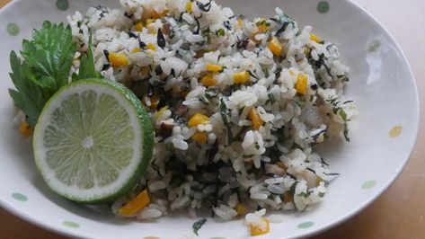 Okinawa Mixed Rice With Japanese Mugwort Recipe - Food.com Mugwort Recipes, Pumpkin Recipes Dinner, Blue Zones Recipes, Foraging Recipes, Foraged Food, Asian Fusion, Okinawa, Food Festival, Japanese Food