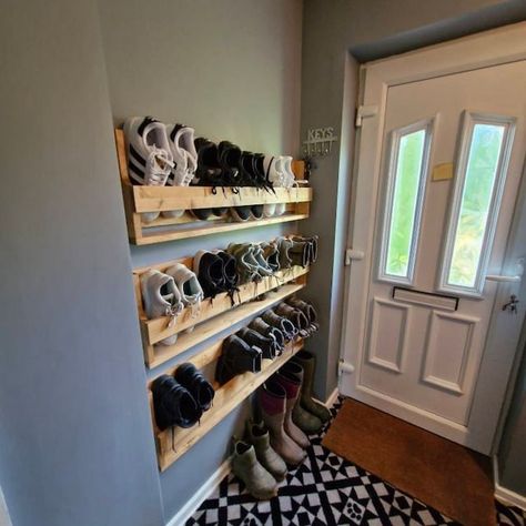 Unique Shabby Chic Pallet Wood Floating Shoe Rack Ideal Storage - Etsy Diy Door Shoe Rack, Custom Shoe Rack, Diy Shoe Storage Entryway, Floating Shoe Rack, Cheap Shoe Rack, Shoe Rack Ideas, Rustic Shoe Rack, Pallet Shoe Rack, Wall Mounted Shoe Rack