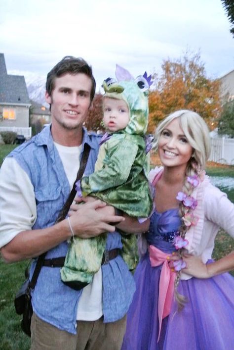 Rapunzel Flynn Rider, Rapunzel And Flynn, Hallowen Costume, Flynn Rider, Fantasias Halloween, Family Costumes, Family Halloween Costumes, Family Halloween, Halloween Kostüm