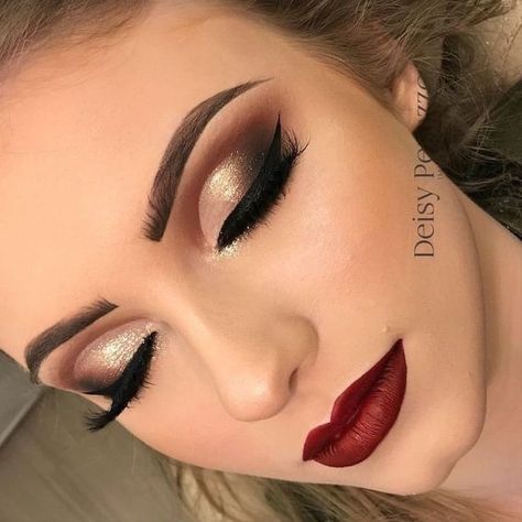 Red Gold Smokey Eye, Glamour Makeup Red Lips, Red Dance Makeup, Eyeshadow With Red Dress, Prom Eyeshadow Looks For Red Dress, Red Prom Dress Makeup Look, Red Gold Eye Makeup, Prom Eye Makeup For Red Dress, Glam Makeup With Red Lips