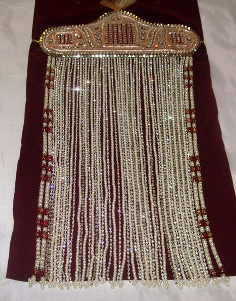 Sehra For Indian Groom, Groom Sehra Designs, Indian Wedding Accessories, Beads Curtain, Groom And Groomsmen Attire, Wedding Dress Men, Dress Men, Indian Groom, Krishna Photo