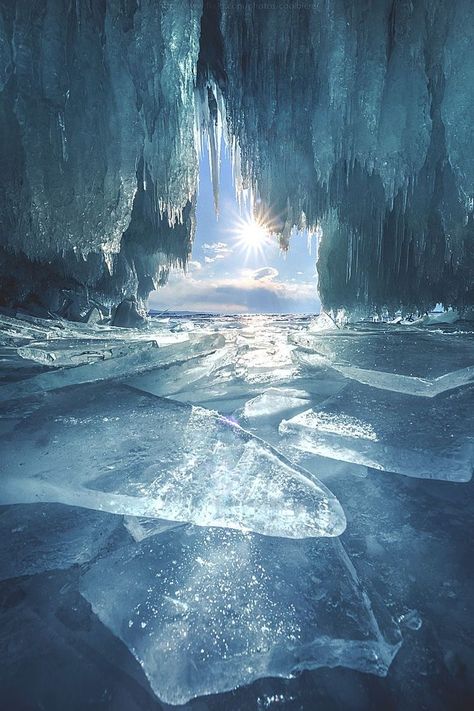 @drift_daze Nature Backgrounds Iphone, New Nature Wallpaper, Mother Nature Tattoos, Nature Winter, Colors And Emotions, Ice Crystals, Landscape Photography Nature, Frozen Lake, Nature Drawing