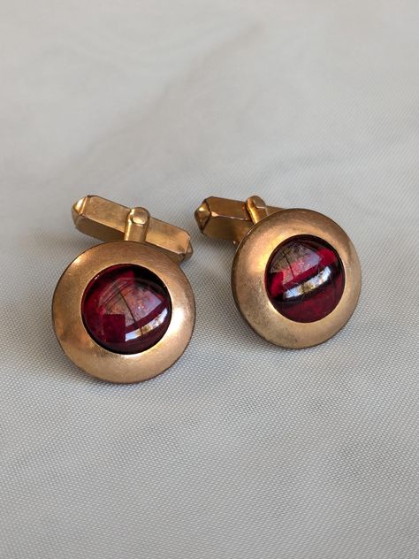 Swank 10k R.G.P Gold and Red Pair of Vintage Cufflinks Good vintage condition, light wear average for their age.  In working condition. Gold And Red, Vintage Cufflinks, Tie Accessories, Suit And Tie, Cufflinks, Vintage Jewelry, Red, Gold, How To Wear