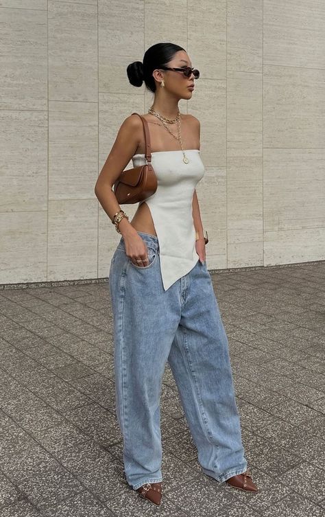 Outfit Medellin Mujer, Medellin Colombia Outfits Women, Trip To Colombia Outfits, Colombian Jeans Outfit, Colombia Cargo Pants, Streetwear Summer Outfits, Outfits Con Jeans, Classy Fits, Streetwear Summer