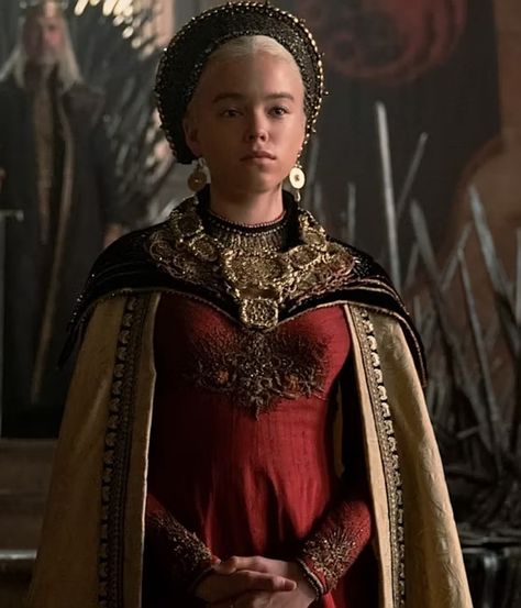 Byzantine Fashion, Game Of Thrones Outfits, Milly Alcock, Paternity Test, Got Dragons, Dragon Series, Entertainment News Celebrities, Targaryen Aesthetic, Hollywood Celebrity