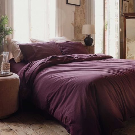 Dark Purple Sheets, Purple Sheets Bedding, Portland Apartment, Piglet In Bed, Landscape Reference, Babe Cave, Simple Bed, Percale Sheets, Dream Apartment