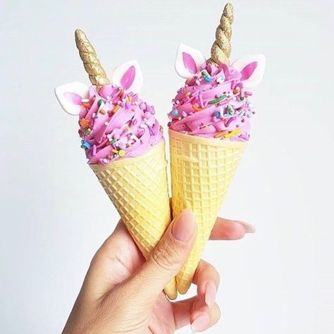 Unicorn ice cream or frosting cones. Great for birthday party! (@unicornsareawesomeco) on Instagram: “I'll stop the world and melt with you #unicorn #unicornlife #unicorns #unicornlove #unicornvibe…” Unicorn Food, Unicorn Ice Cream, Cake In A Cone, Unicorn Treats, Unicorn Desserts, 귀여운 음식 그림, Unicorn Crafts, Unicorn Foods, Ice Cream Cones