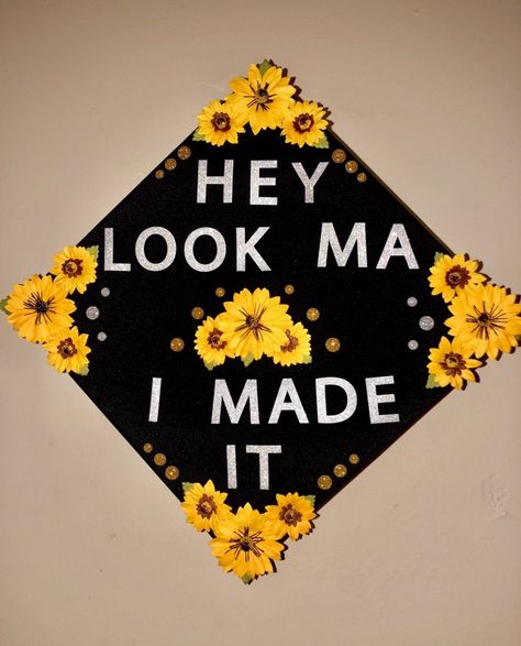 #sunflower #graduationcap #heylookmaimadeit Grad Cap, Graduation Cap, I Made It, Eu Flag, Made It, Country Flags, Sunflower, Flag