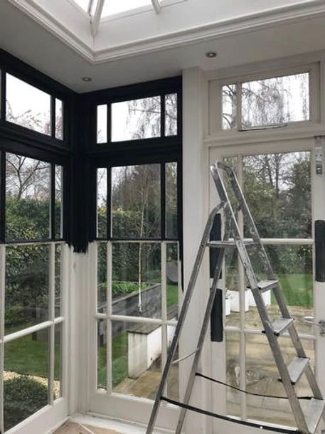 Black Sunroom, Window Makeover, White Sunroom, Crittall Windows, Black Window Trims, Black Window Frames, Crittal Windows, Grey Windows, Dark Windows