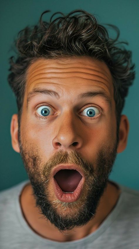 Cool Colorful Backgrounds, Surprise Face, Expressions Photography, Art Photography Portrait, Portrait Sketches, Face Expressions, Face Men, Male Portrait, Human Emotions