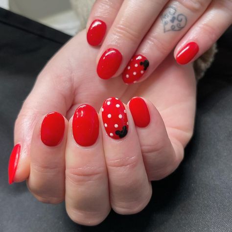 27 Ideas for Disney Fall Nails 2024 Red And White Minnie Mouse Nails, Minnie Nails Simple, Disney Nails Acrylic Almond Simple, Red Nails With White Dots, Disney Nails Red And Black, Disney Nails Design Simple, Short Mickey Mouse Nails, Minnie Mouse Nails Simple, Disney Red Nails