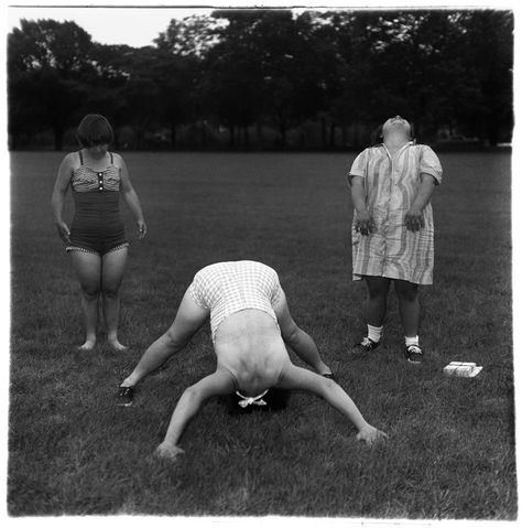 Diane Arbus' Best Photographs | Sleek Magazine Diana Arbus, Walker Evans, Diane Arbus, Richard Avedon, Famous Photographers, Robert Downey, Female Photographers, Spring Is Coming, Girls Play