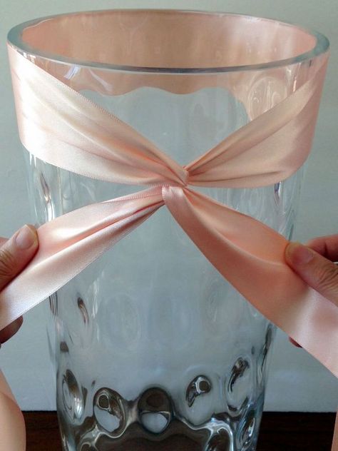 twisted ribbon and bow wrapped vase, crafts Bows For Vases Diy, How To Tie A Bow With Ribbon Around A Vase, Bowdabra Bows, Handy Craft, Vases Ideas, Glass Vase Decor, Centerpieces Ideas, Twisted Ribbons, Last Minute Birthday Gifts