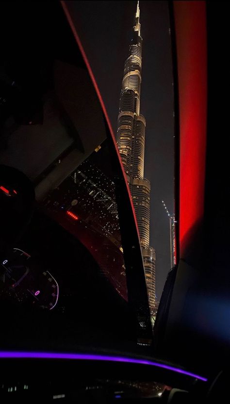 Rich Red Aesthetic, Uae Wallpaper, Dubai Wallpaper, Mens Luxury Lifestyle, Dubai Aesthetic, Dubai Lifestyle, Indoor Photography, Image Swag, Night Scenery