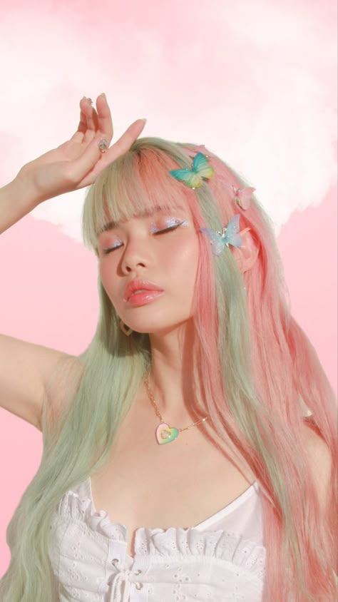 Mint Green And Pink Hair, Peach And Green Hair, Mint And Pink Hair, Pink And Mint Hair, Weird Hair Colors, Mei Yan, Pink And Green Hair, Mint Green Hair, Peach Hair Colors