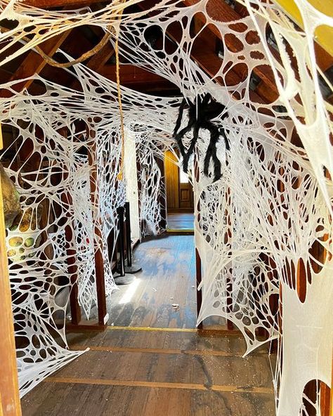 Halloween Tunnel, Halloween Doorway, Bottle Work, Hay Bale Art, Winchester Mystery House, Halloween Fireplace, Mystery House, Halloween Photo Booth, Halloween Mantle