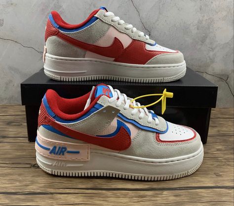 Comfy Trendy Outfits, Af1 Shoes, Nike Air Force 1 Shadow, Air Force 1 Shadow, Nike Fashion Shoes, Jordan Shoes Retro, Nike Air Shoes, Blue Suede Shoes, Aesthetic Shoes