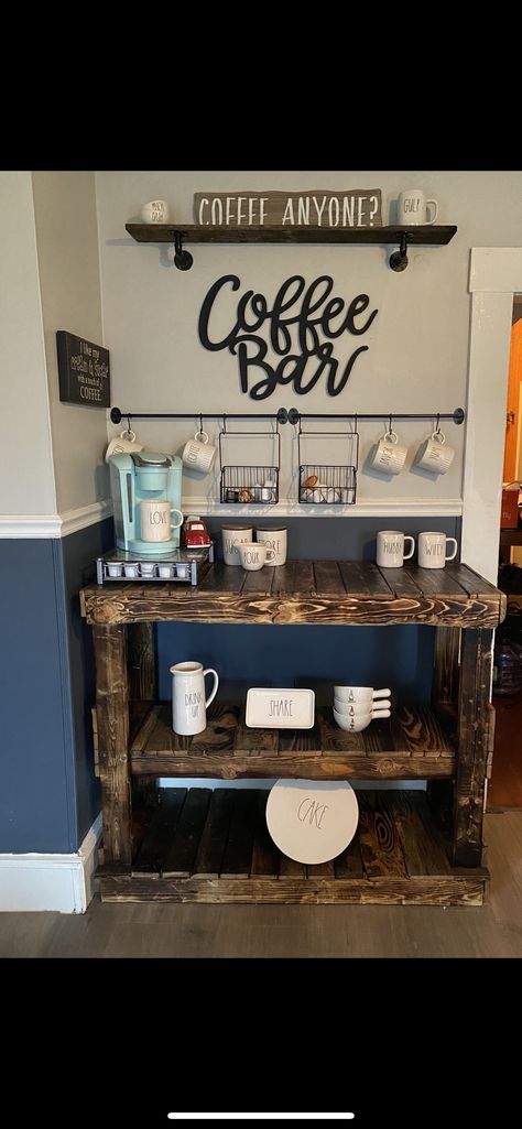 Diy Coffee Breakfast Bar, Wood Coffee Bar Ideas, Coffee Bar Station Small Spaces Office, Diy Rustic Coffee Bar, Coffee Bar Pallet Diy Projects, Rustic Coffee Bar Decor, How To Build A Coffee Bar Diy, Pallet Wood Coffee Bar, Easy Coffee Bar Ideas