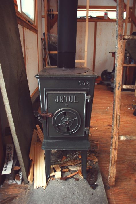 Tiny Timber Frame House, Tiny Timber Frame, Tiny House Wood Stove, Norwegian Cabin, Antique Wood Stove, Sauna Diy, Tiny House Blog, Wood Stove Fireplace, Antique Stove