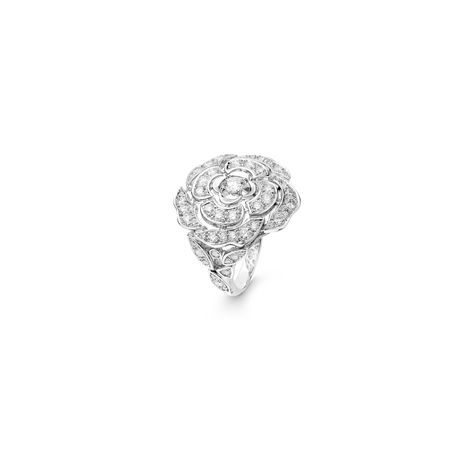 Bouton de Camélia ring - J12122 | CHANEL Chanel Store, Gabrielle Chanel, Ring White Gold, Color Care, High Jewelry, Brilliant Cut Diamond, White Gold Diamonds, Precious Metals, Rhodium Plated