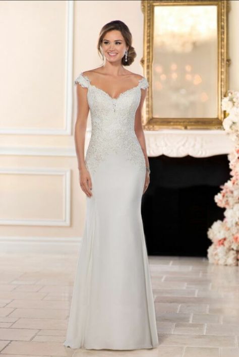 Stella York 6477 Column Wedding Dress, Stella York Wedding Dress, Unconventional Wedding Dress, Wedding Dress With Lace, Stella York, Wedding Dress Trends, Dress With Lace, Wedding Dresses Simple, Mermaid Dresses