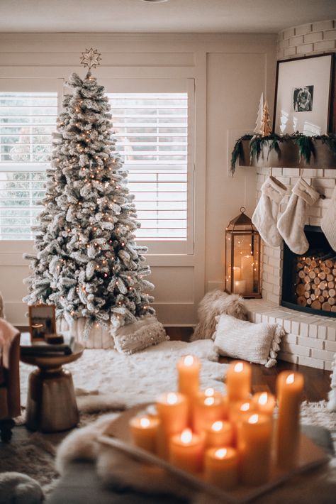 2019 Holiday Decor - Cella Jane Cozy Christmas Living Room, Cella Jane, Cozy Christmas Decor, Holiday Photography, Time Photography, Cosy Christmas, Christmas Decorations Living Room, Christmas Living Rooms, Christmas Feeling