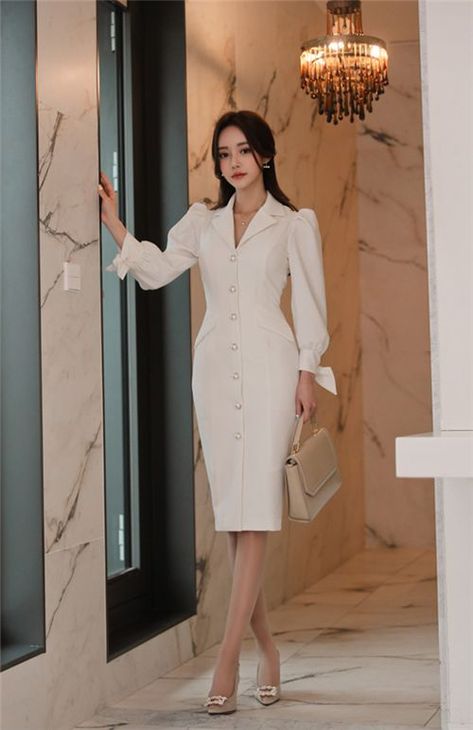 Korean Fashion Work, Women Dresses Classy, Elegant Dresses Classy, Korean Fashion Women, Classy Work Outfits, Formal Dresses For Women, Modest Fashion Outfits, Looks Chic, Work Outfits Women