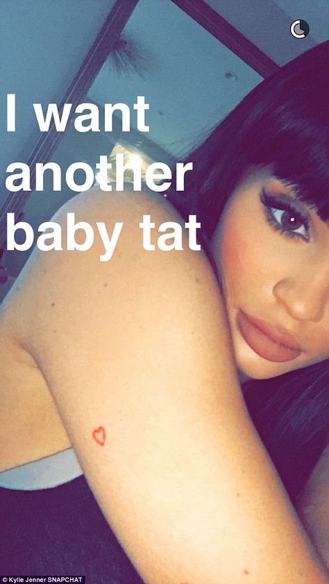 Kylie Jenner Tattoo, Baddie Tatoos, Black Red Tattoo, Kylie Jenner's Tattoos, Kylie Padilla, Kylie Jenner Snapchat, Kylie Jenner Piercings, Baddie Tattoos, Barbie Tattoo