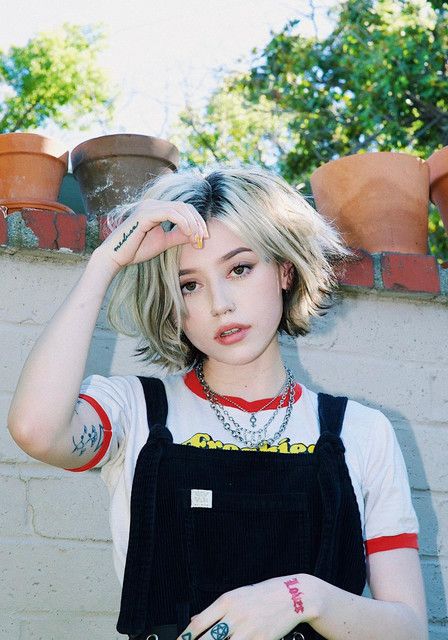 Kailee Morgue, Short Bleached Hair, Beach Wedding Hair, Penteado Cabelo Curto, Hair Reference, Bleached Hair, Cut My Hair, Hair Inspo Color, Dream Hair