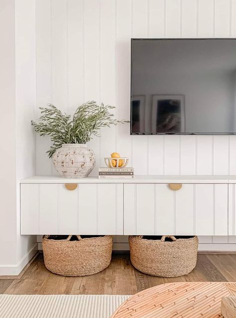 Ikea Tv Wall Unit, Lounge Room Styling, Living Room Wall Units, Living Comedor, Tv Wall Unit, Home Design Living Room, Homewares Shop, Living Room Inspo, Ikea Hacks