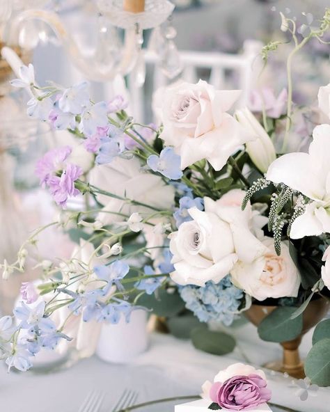 Rustic Winter Wedding Colors, Wedding Colors Dusty Blue, Weddings Decorations Elegant Romantic, Blue Purple Wedding, Christmas Wedding Themes, Pastel Wedding Theme, Blue Winter Wedding, Wedding Color Combinations, Blue White Weddings