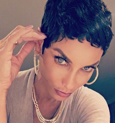 Nicole Murphy Nicole Murphy Hair, Oil Slick Hair, Nicole Murphy, Cut Life, Short Sassy Hair, Pixie Styles, Sassy Hair, Dope Hairstyles, Cute Hairstyles For Short Hair